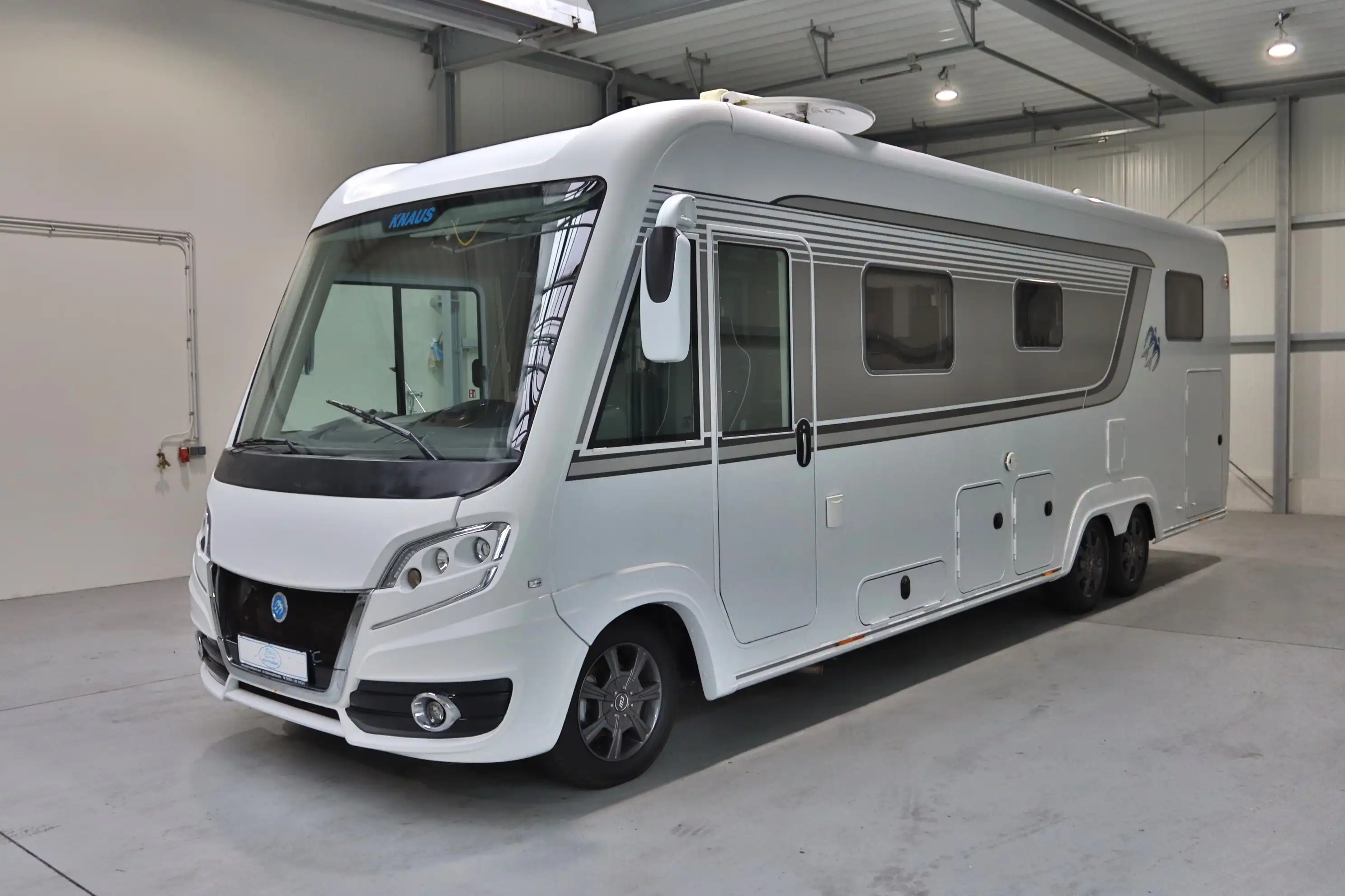 KNAUS SUN I 900 LX
